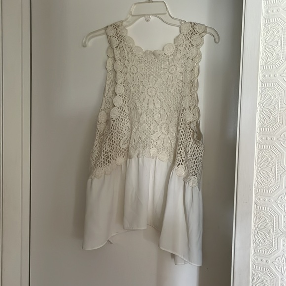 White Bohemian Layering Vest w/ Design - Picture 5 of 5